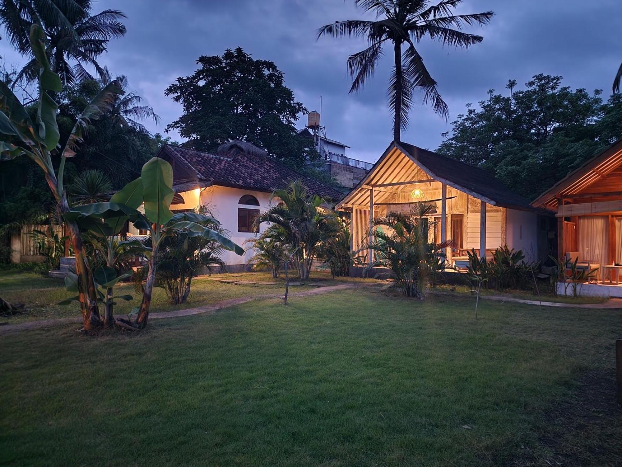 Kayu Cottage Гілі-Траванган Екстер'єр фото